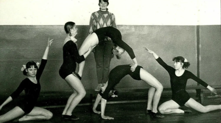 Памяти Заслуженного учителя физкультуры Молдавской ССР- Караяниогло Дмитрия Афанасьевича! 